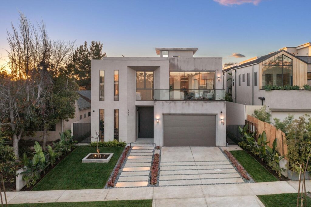 **Effortless Elegance: The Allure of Simple Modern House Design